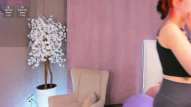 Eva 4U online show from 12-02-25, 09:25