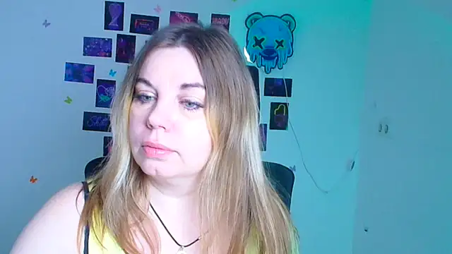 Snapshot of Amanda_Swannn chatting on 12-05-25, 06:44 Amanda Swannn online show from 12-05-25, 06:44