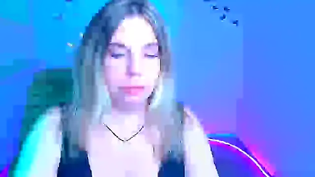 Amanda Swannn online show from 04-09-26, 05:51