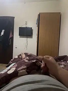 Snapshot of brt2552 chatting on 01-07-26, 04:48 brt2552 online show from 01-07-26, 04:48