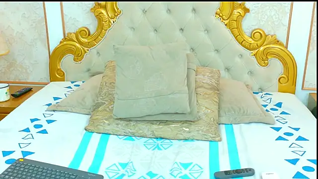 ScarletBenson online show from 12-04-25, 01:20