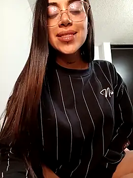 Violett  Rose online show from 12-15-25, 02:16