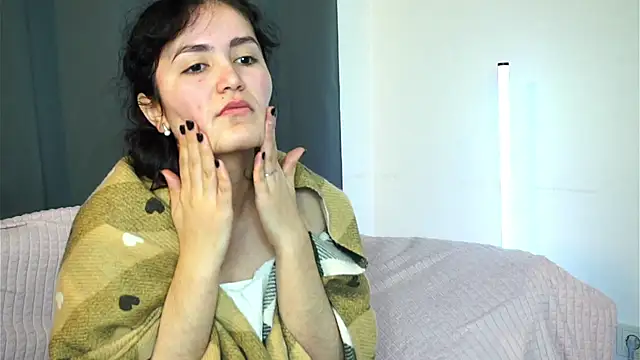 Snapshot of GilmaFaurot chatting on 12-03-25, 10:46 GilmaFaurot online show from 12-03-25, 10:46