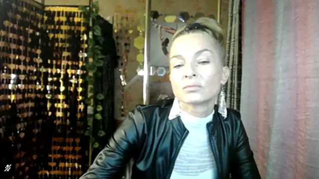 Snapshot of Soniakiss chatting on 07-28-26, 03:21 Soniakiss online show from 07-28-26, 03:21
