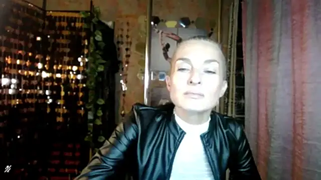 Snapshot of Soniakiss chatting on 07-28-26, 06:20 Soniakiss online show from 07-28-26, 06:20