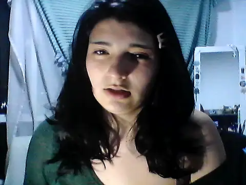 Snapshot of ObsidianOrchid chatting on 12-17-25, 12:27 ObsidianOrchid online show from 12-17-25, 12:27