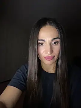 Snapshot of MonikaSi chatting on 12-13-25, 07:53 MonikaSi online show from 12-13-25, 07:53