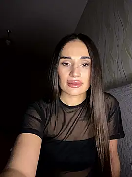 Snapshot of MonikaSi chatting on 01-12-26, 04:34 MonikaSi online show from 01-12-26, 04:34