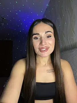 Snapshot of MonikaSi chatting on 01-18-26, 04:44 MonikaSi online show from 01-18-26, 04:44