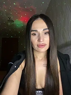 Snapshot of MonikaSi chatting on 02-02-26, 04:27 MonikaSi online show from 02-02-26, 04:27