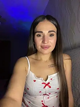 Snapshot of MonikaSi chatting on 02-08-26, 08:12 MonikaSi online show from 02-08-26, 08:12