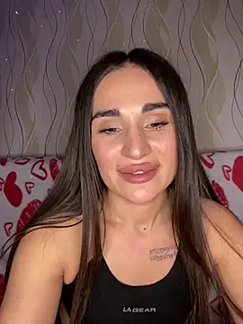 Snapshot of MonikaSi chatting on 02-17-26, 04:24 MonikaSi online show from 02-17-26, 04:24