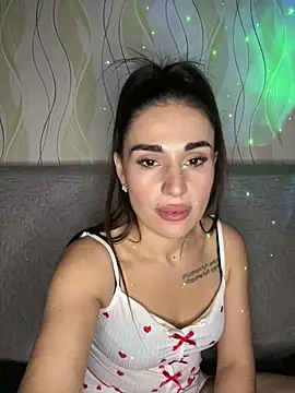 Snapshot of MonikaSi chatting on 02-27-26, 09:04 MonikaSi online show from 02-27-26, 09:04