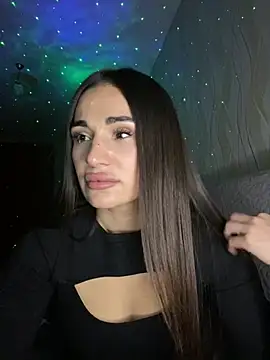 Snapshot of MonikaSi chatting on 03-01-26, 04:42 MonikaSi online show from 03-01-26, 04:42