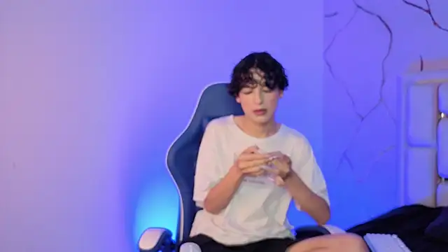 SthepanodiMonaco online show from 03-31-26, 03:30