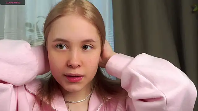 AunclreaVache online show from 03-28-26, 10:59