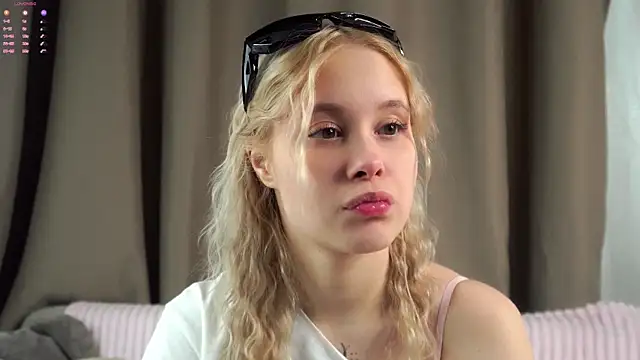 AunclreaVache online show from 04-18-26, 03:10