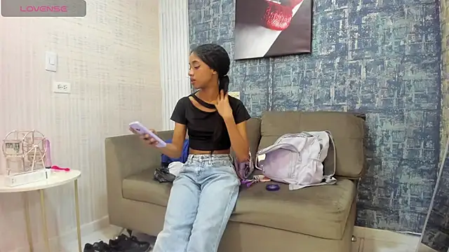 Brizza H033 online show from 12-16-25, 09:09