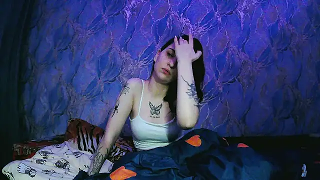 Snapshot of cutek1tty chatting on 11-28-25, 02:03 cutek1tty online show from 11-28-25, 02:03