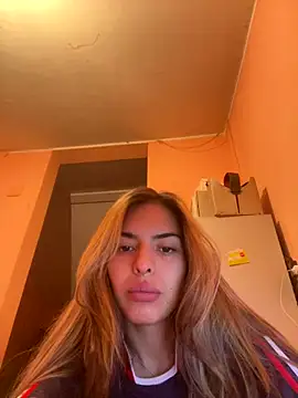 Snapshot of CammyyDomm chatting on 12-22-25, 11:57 CammyyDomm online show from 12-22-25, 11:57