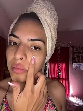 Snapshot of CammyyDomm chatting on 01-15-26, 02:10 CammyyDomm online show from 01-15-26, 02:10