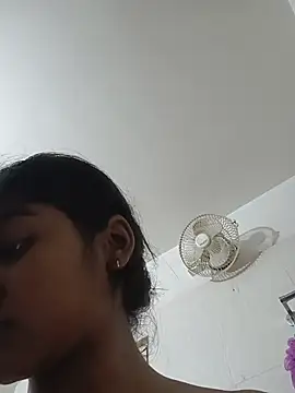 Snapshot of Cute_diya023 chatting on 06-14-26, 01:46 Cute diya023 online show from 06-14-26, 01:46