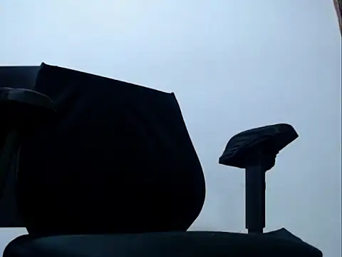 Snapshot of vitorbigpack chatting on 11-28-25, 05:26 vitorbigpack online show from 11-28-25, 05:26