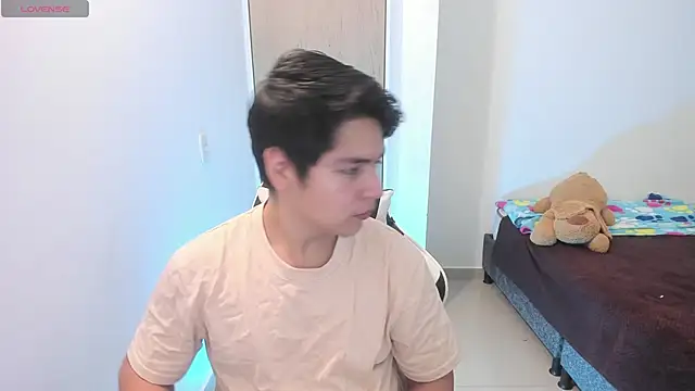 Asta YunoXXX online show from 04-20-26, 08:39