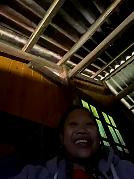 Snapshot of LeoPet2x chatting on 11-29-25, 02:03 LeoPet2x online show from 11-29-25, 02:03