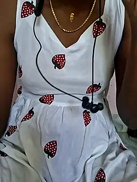 Snapshot of Tamil_Laksh chatting on 02-05-26, 06:07 Tamil Laksh online show from 02-05-26, 06:07