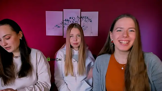 Snapshot of aylin_mirage chatting on 12-17-25, 09:37 aylin mirage online show from 12-17-25, 09:37