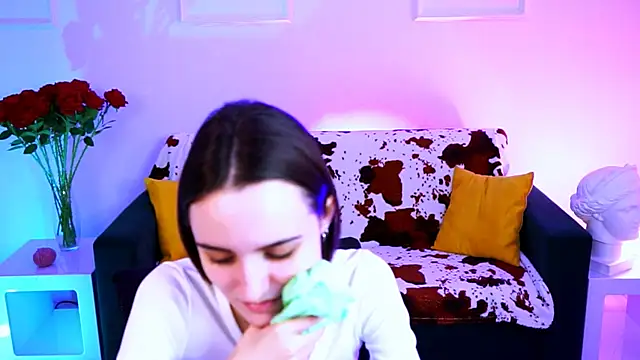 KateWillows online show from 03-24-26, 09:03