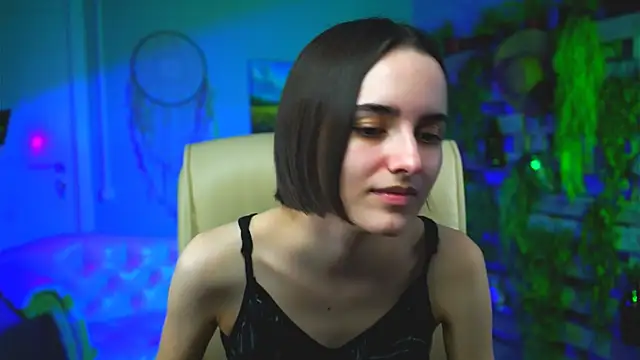 KateWillows online show from 03-29-26, 08:14