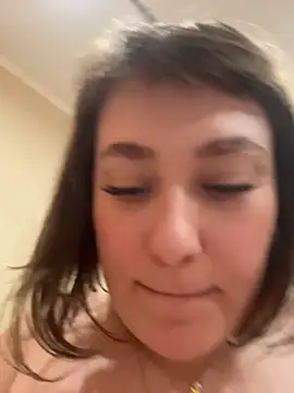 Snapshot of BettySpaghetti chatting on 12-04-25, 10:51 BettySpaghetti online show from 12-04-25, 10:51