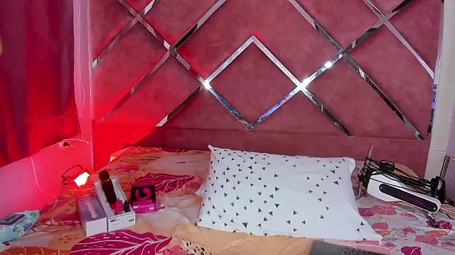 Snapshot of MeganDangelo chatting on 02-06-26, 09:07 MeganDangelo online show from 02-06-26, 09:07