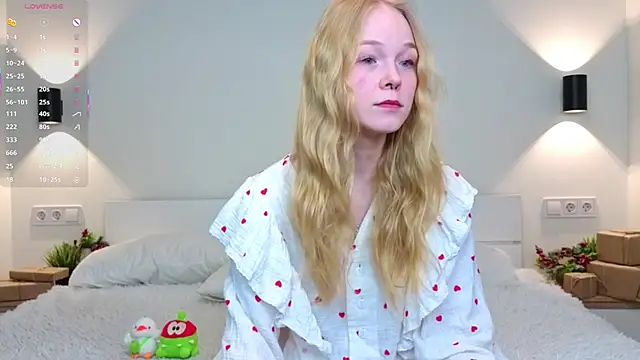 Snapshot of GhisllaineWestler chatting on 02-06-26, 04:06 GhisllaineWestler online show from 02-06-26, 04:06