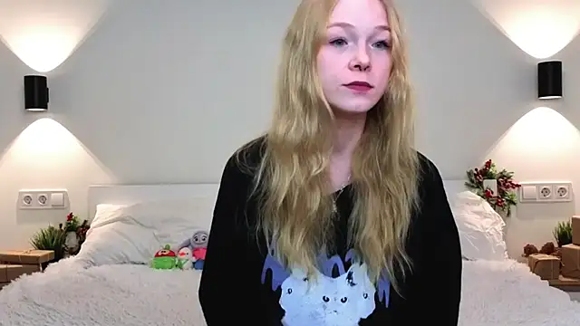 Snapshot of GhisllaineWestler chatting on 02-08-26, 04:27 GhisllaineWestler online show from 02-08-26, 04:27