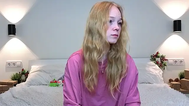 Snapshot of GhisllaineWestler chatting on 02-09-26, 04:27 GhisllaineWestler online show from 02-09-26, 04:27