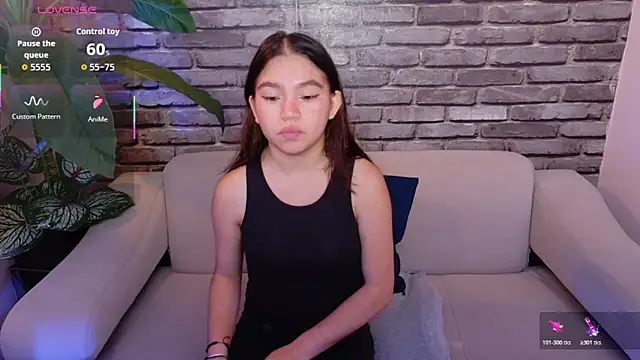 Snapshot of laurent_scott chatting on 12-15-25, 11:47 laurent scott online show from 12-15-25, 11:47