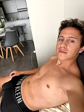 Emanueldickarg online show from 12-04-25, 06:27