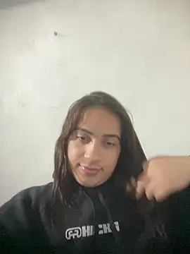 Snapshot of larysinha chatting on 05-12-26, 11:35 larysinha online show from 05-12-26, 11:35