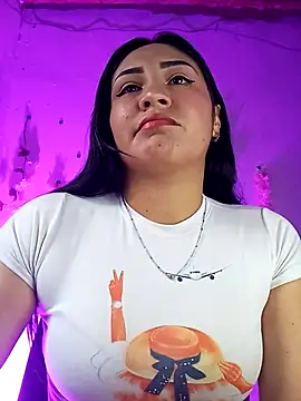 Snapshot of Emy_cutee chatting on 02-02-26, 12:59 Emy cutee online show from 02-02-26, 12:59