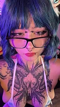 Snapshot of AryRousse chatting on 12-16-25, 02:27 AryRousse online show from 12-16-25, 02:27