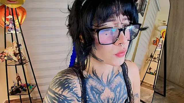 Snapshot of AryRousse chatting on 03-22-26, 02:37 AryRousse online show from 03-22-26, 02:37