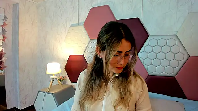 AriaRous online show from 02-12-26, 04:13