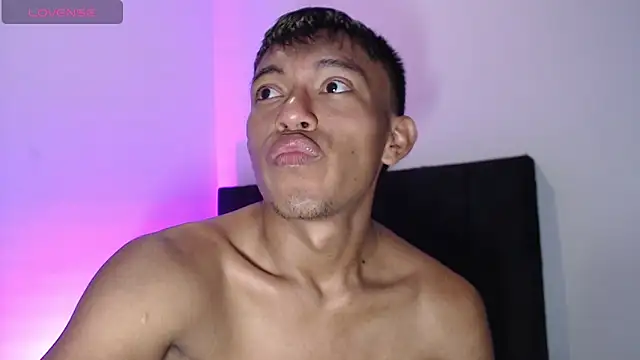 Snapshot of santinaughty chatting on 12-14-25, 05:46 santinaughty online show from 12-14-25, 05:46