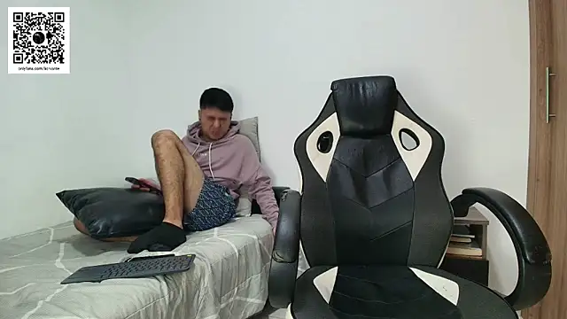 Snapshot of liorvante chatting on 06-04-26, 11:44 liorvante online show from 06-04-26, 11:44