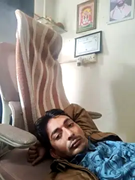 Snapshot of TwinklyBasket897 chatting on 11-29-25, 07:00 TwinklyBasket897 online show from 11-29-25, 07:00