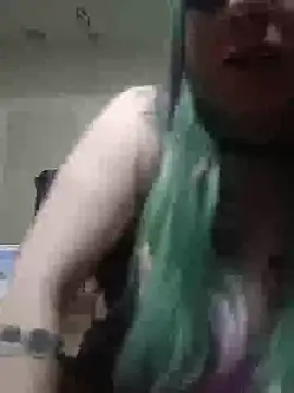 Snapshot of spunfoxxx chatting on 03-03-26, 06:03 spunfoxxx online show from 03-03-26, 06:03