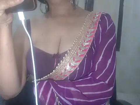 Hotronita123 online show from 03-12-26, 05:13